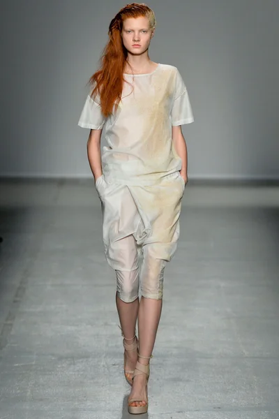 Look 13